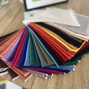 Pro Palette — 32 color analysis drapes in 6 families